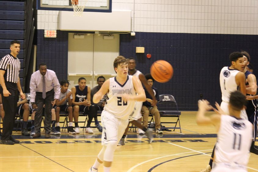 Basketball player to the hoop Basketball player