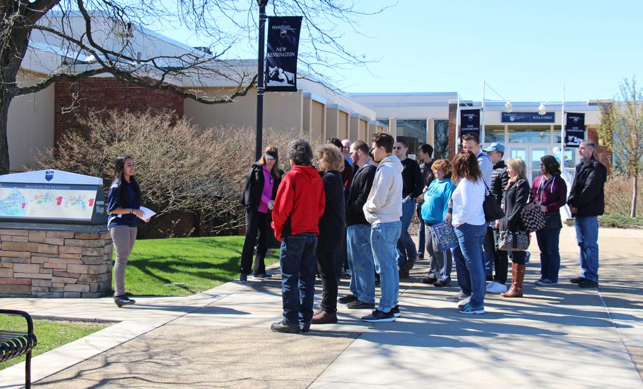 Prospective students and families on campus Prospective students