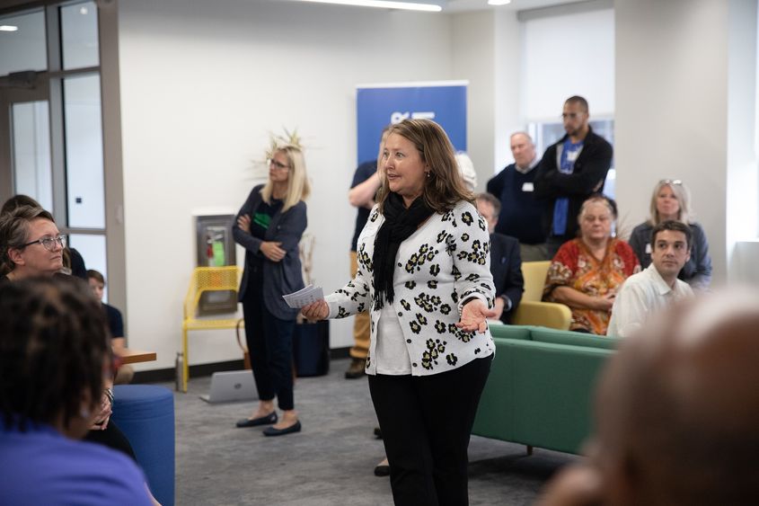 Rhonda Schuldt talking to group Rhonda Schuldt at The Corner innovation hub